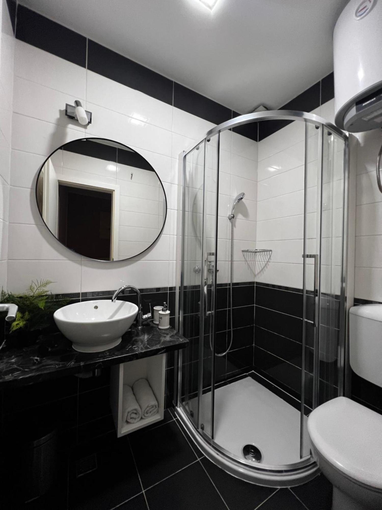 Apartmani Cvitanovic Baska Voda Luaran gambar